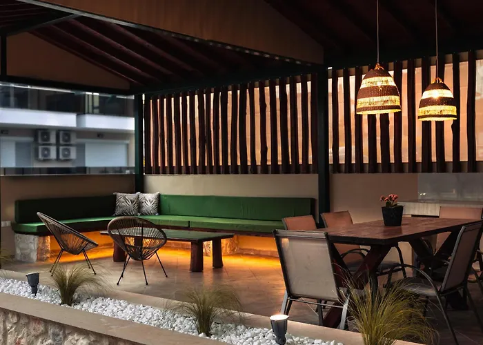 Mnemes Βίλα Σωζόπολη